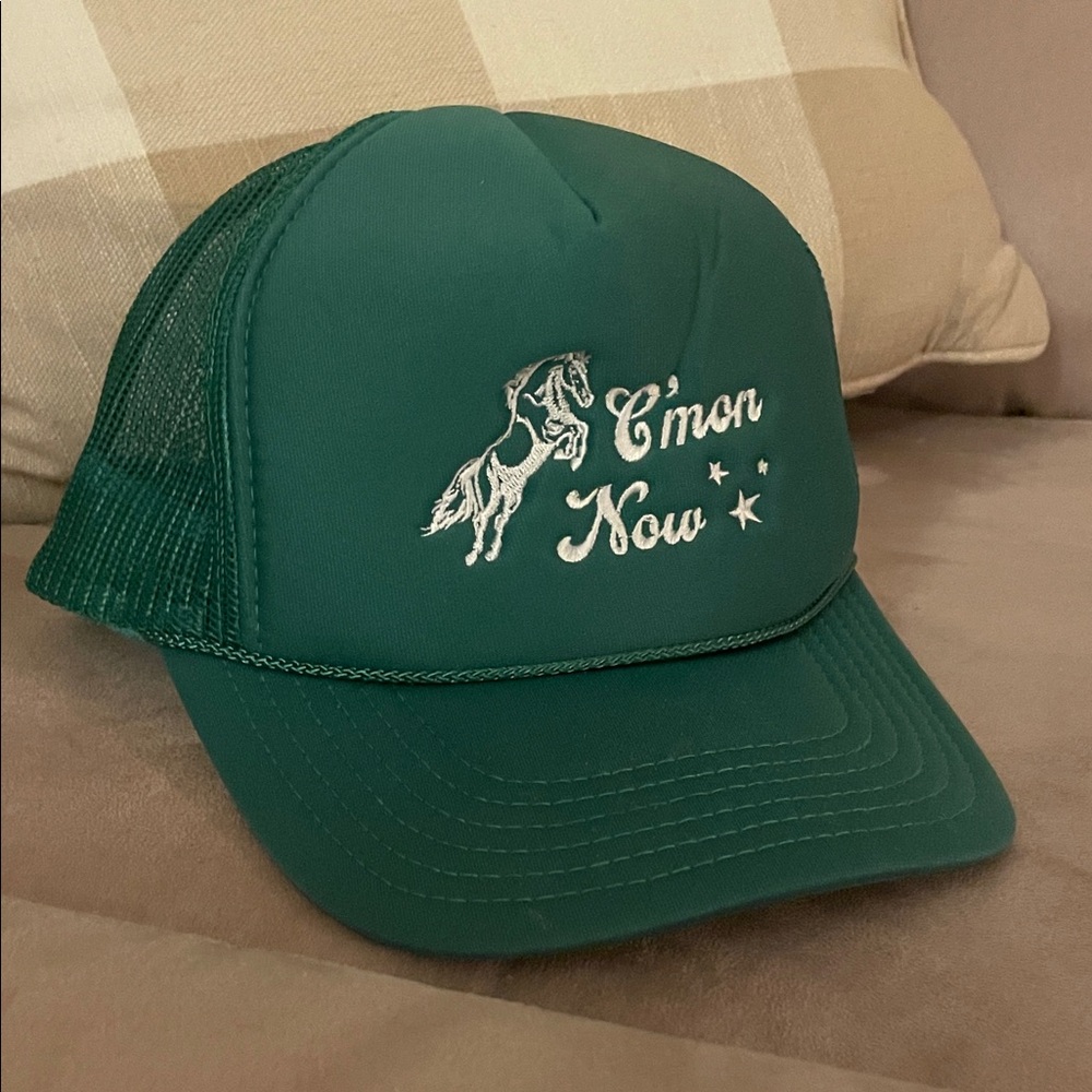 Litia Garr C’mon Now hat in green